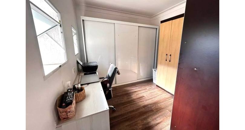 Belo Sobrado à venda no Bairro do Jardim Líbano na Rua João de Almeida e Silva,