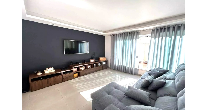 Belo Sobrado à venda no Bairro do Jardim Líbano na Rua João de Almeida e Silva,