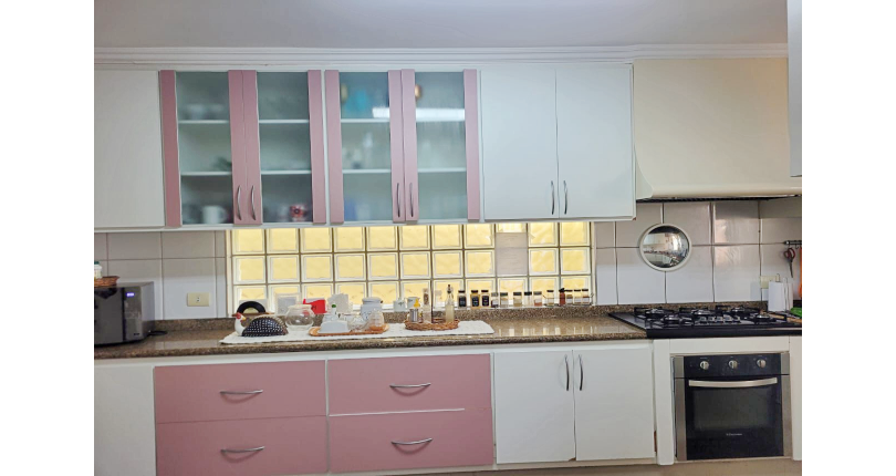 Belo Sobrado à venda no Bairro do City America na Rua Dinah Silveira de Queiroz,