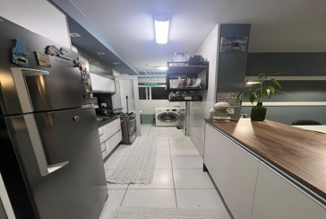 BELO Apartamento à venda no Bairro do Jardim Belaura na Avenida dos Remédios 376,