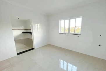 Sobrado novo à venda no Bairro da Chácara Inglesa na Rua Antônio Carlos Ferreira 152