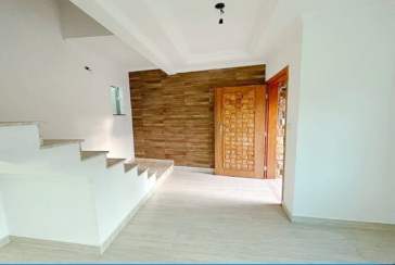 Sobrado novo à venda no Bairro da Chácara Inglesa na Rua Antônio Carlos Ferreira 152