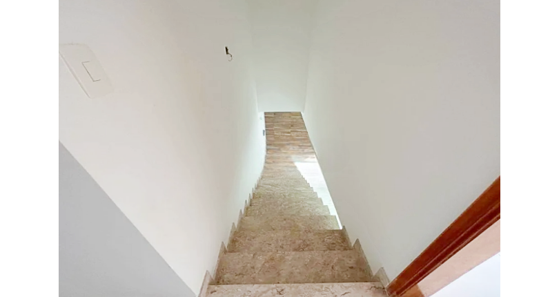 Sobrado novo à venda no Bairro da Chácara Inglesa na Rua Antônio Carlos Ferreira 152