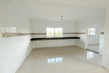 Belo Sobrado novo à venda no Bairro da Chácara Inglesa na Rua Antônio Carlos Ferreira 156