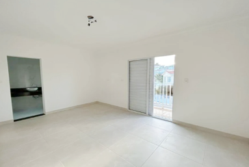 Belo Sobrado novo à venda no Bairro da Chácara Inglesa na Rua Antônio Carlos Ferreira 156