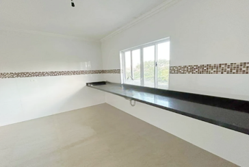 Belo Sobrado novo à venda no Bairro da Chácara Inglesa na Rua Antônio Carlos Ferreira 156