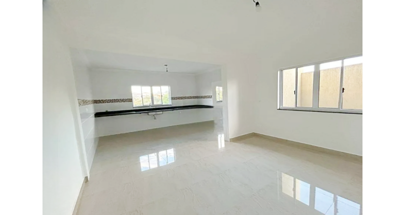 Belo Sobrado novo à venda no Bairro da Chácara Inglesa na Rua Antônio Carlos Ferreira 156