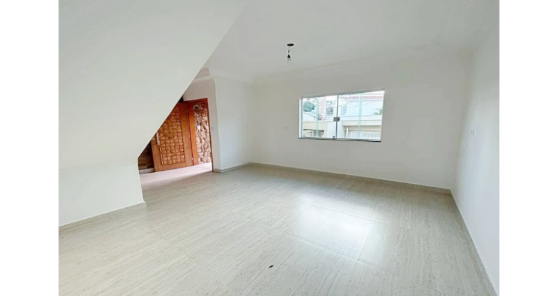 Belo Sobrado novo à venda no Bairro da Chácara Inglesa na Rua Antônio Carlos Ferreira 156