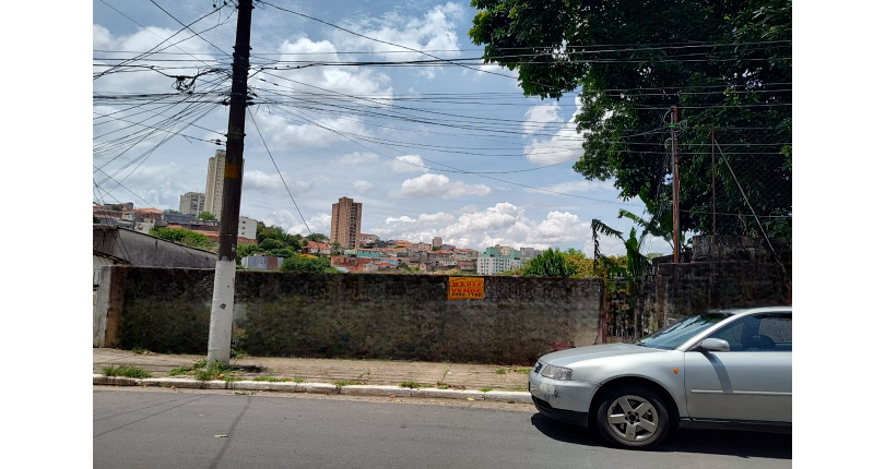 Terreno à venda Rua Camarões, Chácara Inglesa - Imóveis à Venda
