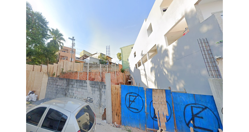 Terreno à venda no Bairro da Ayrosa na Rua Pardal,