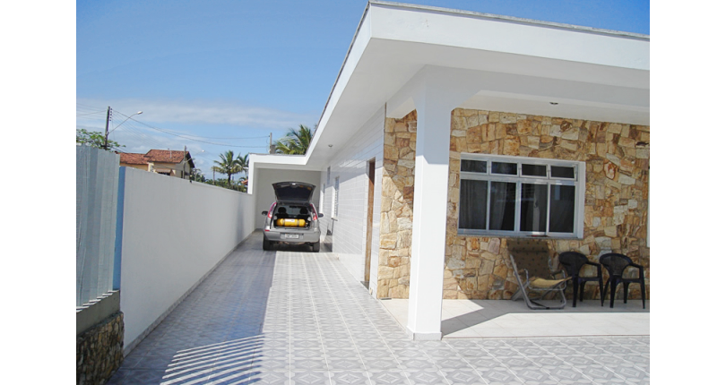 Casa térrea à venda em Itanhaém no Jardim Grandesp 