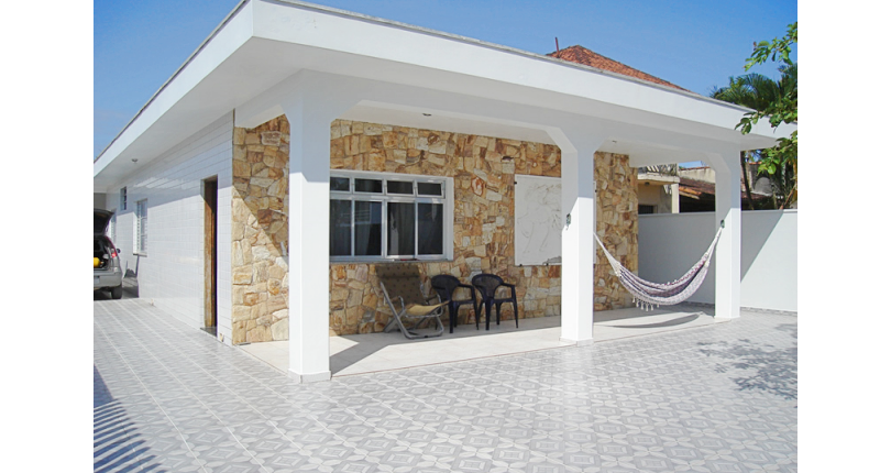 Casa térrea à venda em Itanhaém no Jardim Grandesp 