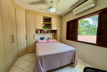 Belo Sobrado à venda no Bairro do Parque São Domingos na Rua Doutor Odon Carlos de Figueiredo Ferraz