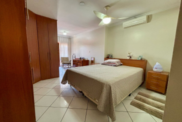 Belo Sobrado à venda no Bairro do Parque São Domingos na Rua Doutor Odon Carlos de Figueiredo Ferraz