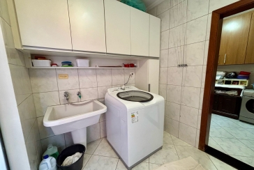 Belo Sobrado à venda no Bairro do Parque São Domingos na Rua Doutor Odon Carlos de Figueiredo Ferraz