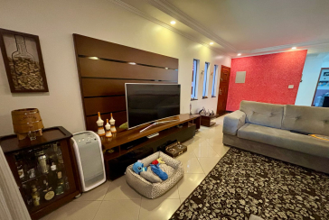 Belo Sobrado à venda no Bairro do Parque São Domingos na Rua Doutor Odon Carlos de Figueiredo Ferraz