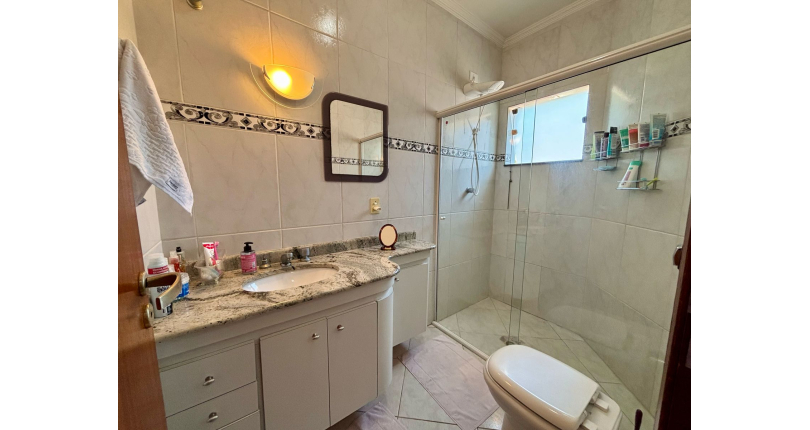 Belo Sobrado à venda no Bairro do Parque São Domingos na Rua Doutor Odon Carlos de Figueiredo Ferraz