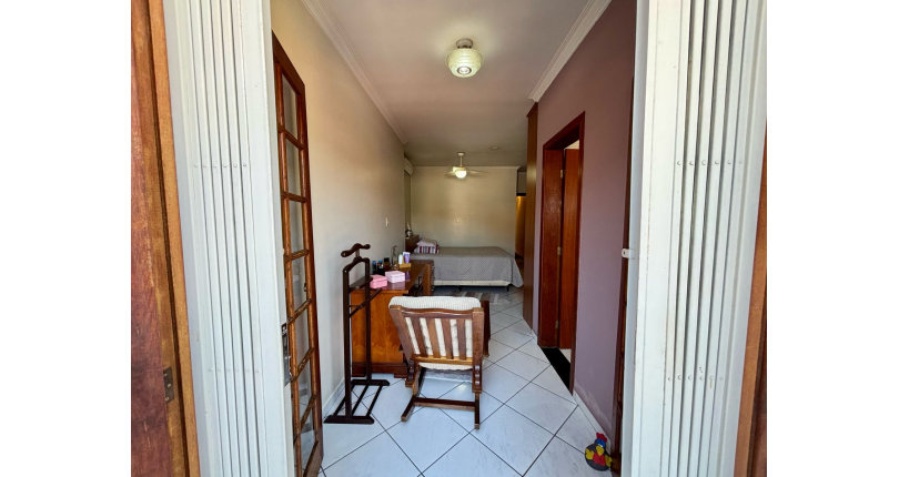 Belo Sobrado à venda no Bairro do Parque São Domingos na Rua Doutor Odon Carlos de Figueiredo Ferraz