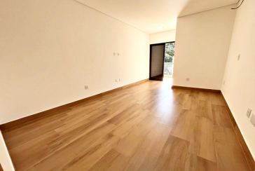 Lindo Sobrado Novo à venda Bairro do Parque São Domingos na Avenida General Charles de Gaulle 448,