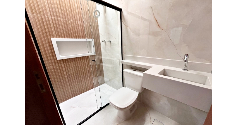 Lindo Sobrado Novo à venda Bairro do Parque São Domingos na Avenida General Charles de Gaulle 448,