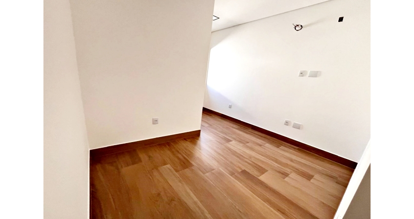 Sobrado à venda Avenida General Charles de Gaulle, 450, Parque São Domingos - Imóveis à Venda