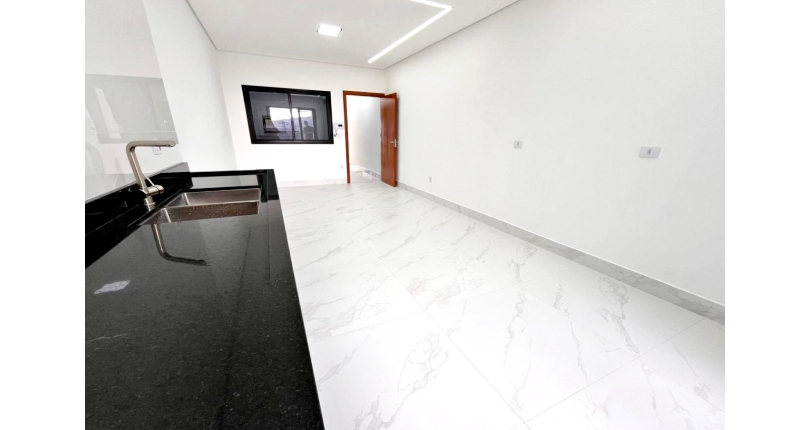 Lindo Sobrado Novo à venda Bairro do Parque São Domingos na Avenida General Charles de Gaulle 446, 