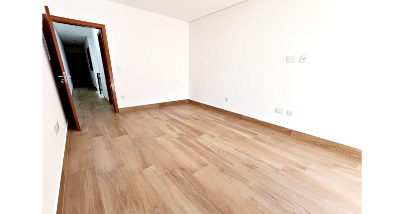 Lindo Sobrado Novo à venda Bairro do Parque São Domingos na Avenida General Charles de Gaulle 446, 