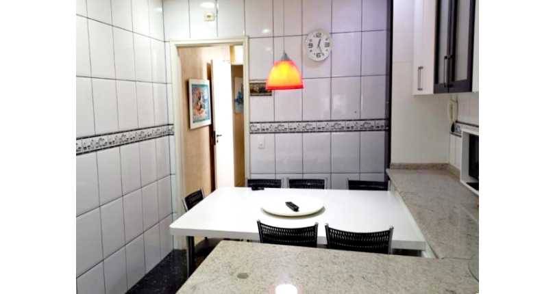 Belo Sobrado à venda no Bairro da Vila Palmeiras na Rua Matias Pacheco,