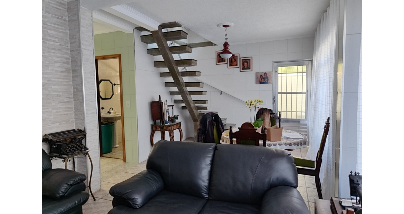  Sobrado à venda no Bairro do Parque Nações Unidas na Rua Giovani Ancina,