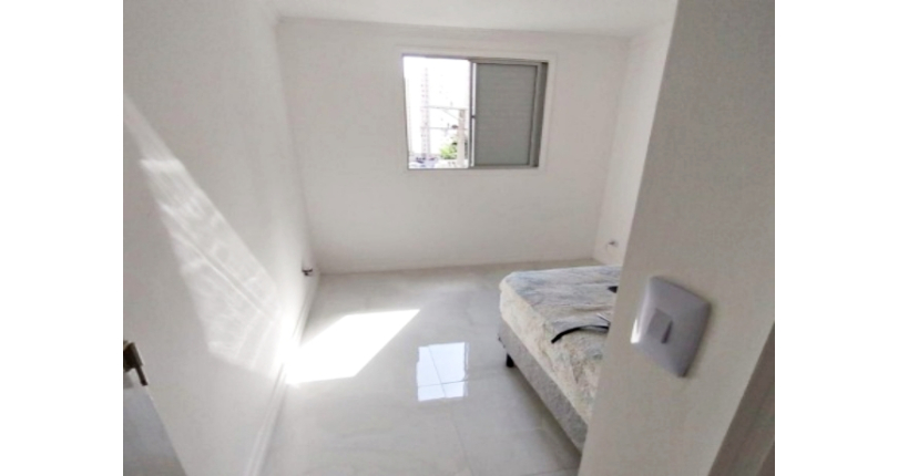  Apartamento à venda no Bairro do Parque Continental na Avenida Antônio de Souza Noschese 1675,