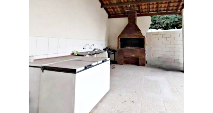  Apartamento à venda no Bairro do Parque Continental na Avenida Antônio de Souza Noschese 1675,