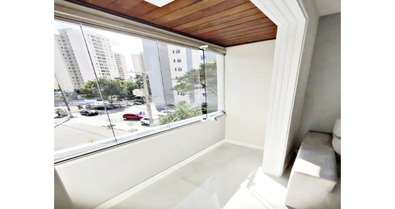  Apartamento à venda no Bairro do Parque Continental na Avenida Antônio de Souza Noschese 1675,