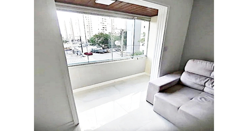  Apartamento à venda no Bairro do Parque Continental na Avenida Antônio de Souza Noschese 1675,