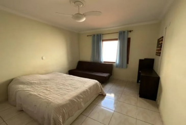 Belo Sobrado à venda no Bairro do Jardim Regina na Rua Engenheiro Marcílio Cardoso,