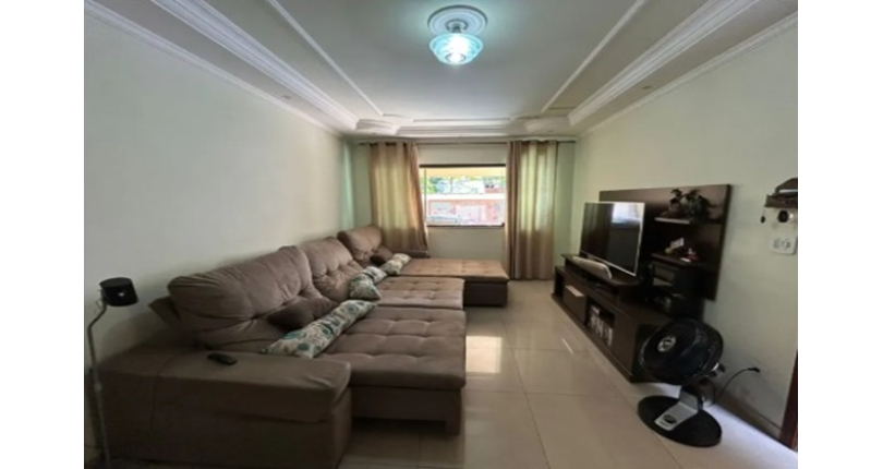 Belo Sobrado à venda no Bairro do Jardim Regina na Rua Engenheiro Marcílio Cardoso,