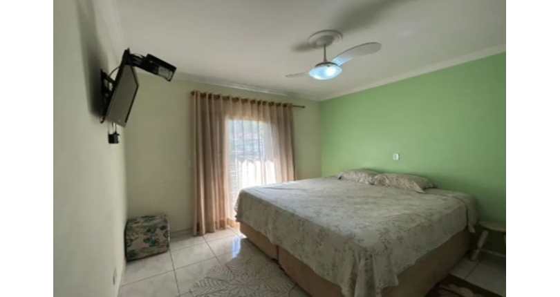 Belo Sobrado à venda no Bairro do Jardim Regina na Rua Engenheiro Marcílio Cardoso,