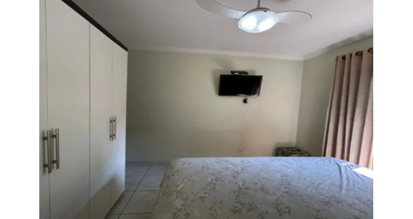 Belo Sobrado à venda no Bairro do Jardim Regina na Rua Engenheiro Marcílio Cardoso,