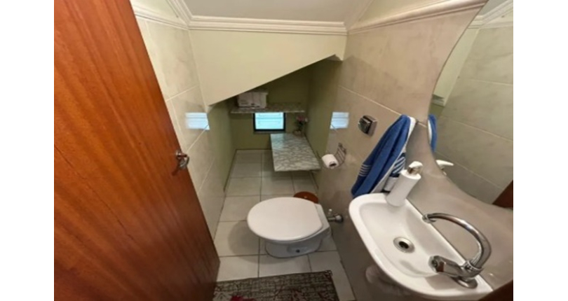 Belo Sobrado à venda no Bairro do Jardim Regina na Rua Engenheiro Marcílio Cardoso,