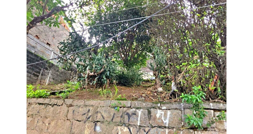 Terreno à venda no Bairro da Vila Mangalot na Rua Joaquim Oliveira Freitas, 