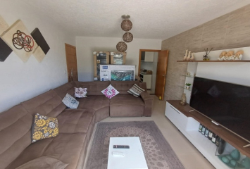 Casa assobradada à venda no Bairro do Parque Maria Domitila na Rua Eusebio da Silva