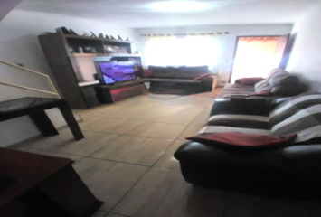 Sobrado à venda no Bairro do Jaraguá na Rua Venâncio Diniz Junqueira,