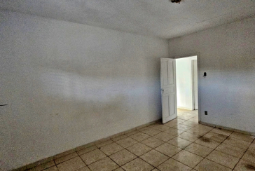 Sobrado à venda no Bairro do Jardim Mangalot na Rua Manoel Ferreira Barbosa,