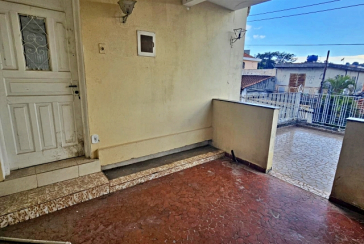 Sobrado à venda no Bairro do Jardim Mangalot na Rua Manoel Ferreira Barbosa,