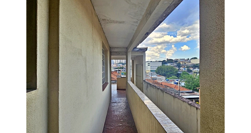 Sobrado à venda no Bairro do Jardim Mangalot na Rua Manoel Ferreira Barbosa,