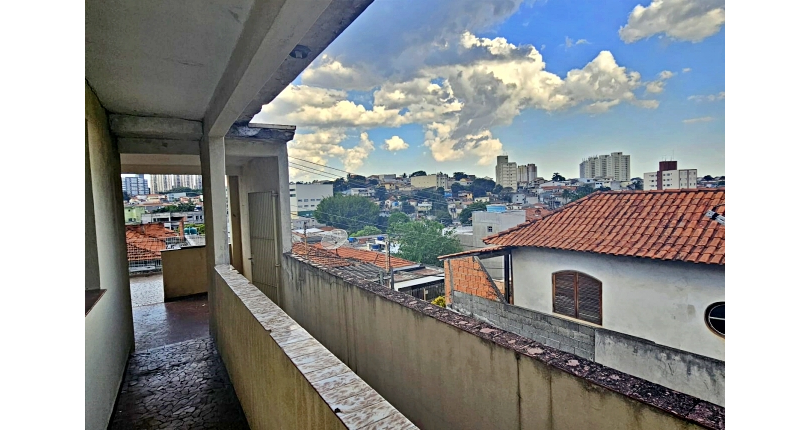 Sobrado à venda no Bairro do Jardim Mangalot na Rua Manoel Ferreira Barbosa,