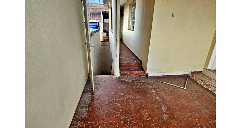 Sobrado à venda no Bairro do Jardim Mangalot na Rua Manoel Ferreira Barbosa,