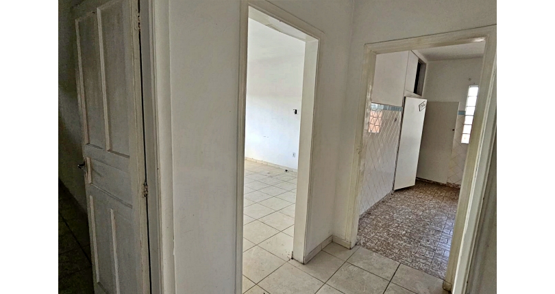 Sobrado à venda no Bairro do Jardim Mangalot na Rua Manoel Ferreira Barbosa,