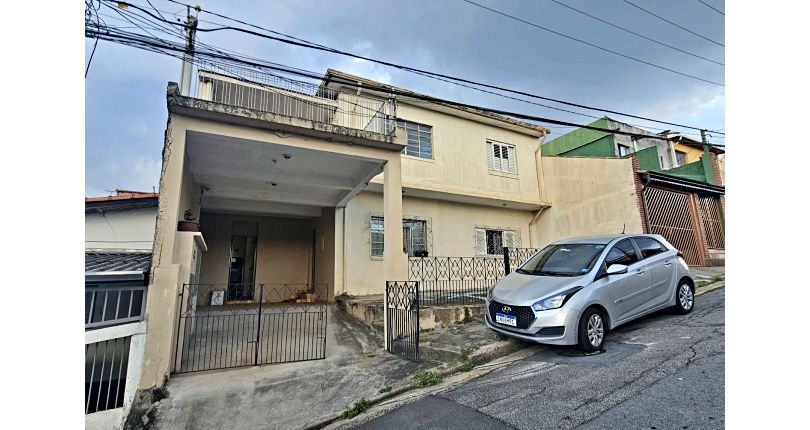 Sobrado à venda no Bairro do Jardim Mangalot na Rua Manoel Ferreira Barbosa,