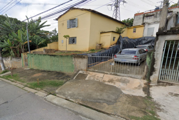 Terreno à venda no Bairro da Vila Menck na Rua Pero Vaz Caminha