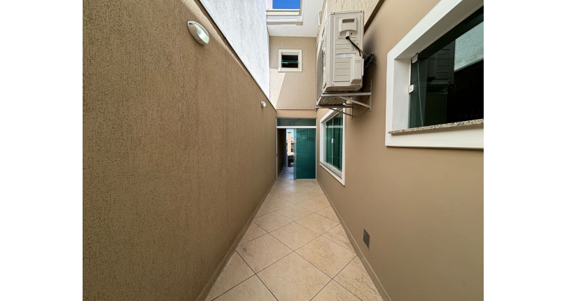  Sobrado à venda no Bairro do Parque São Domingos na Rua Homero Sales,